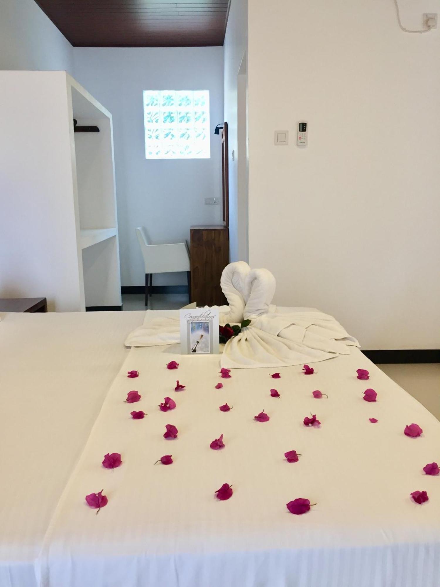 Grand Orchid Residence Kandy Extérieur photo