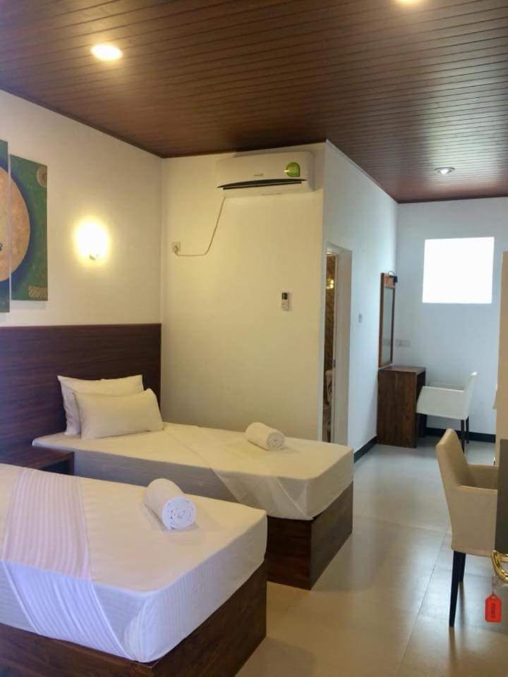 Grand Orchid Residence Kandy Extérieur photo