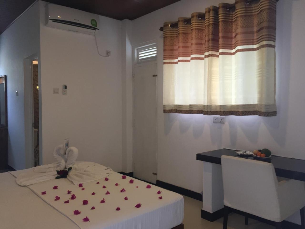 Grand Orchid Residence Kandy Extérieur photo