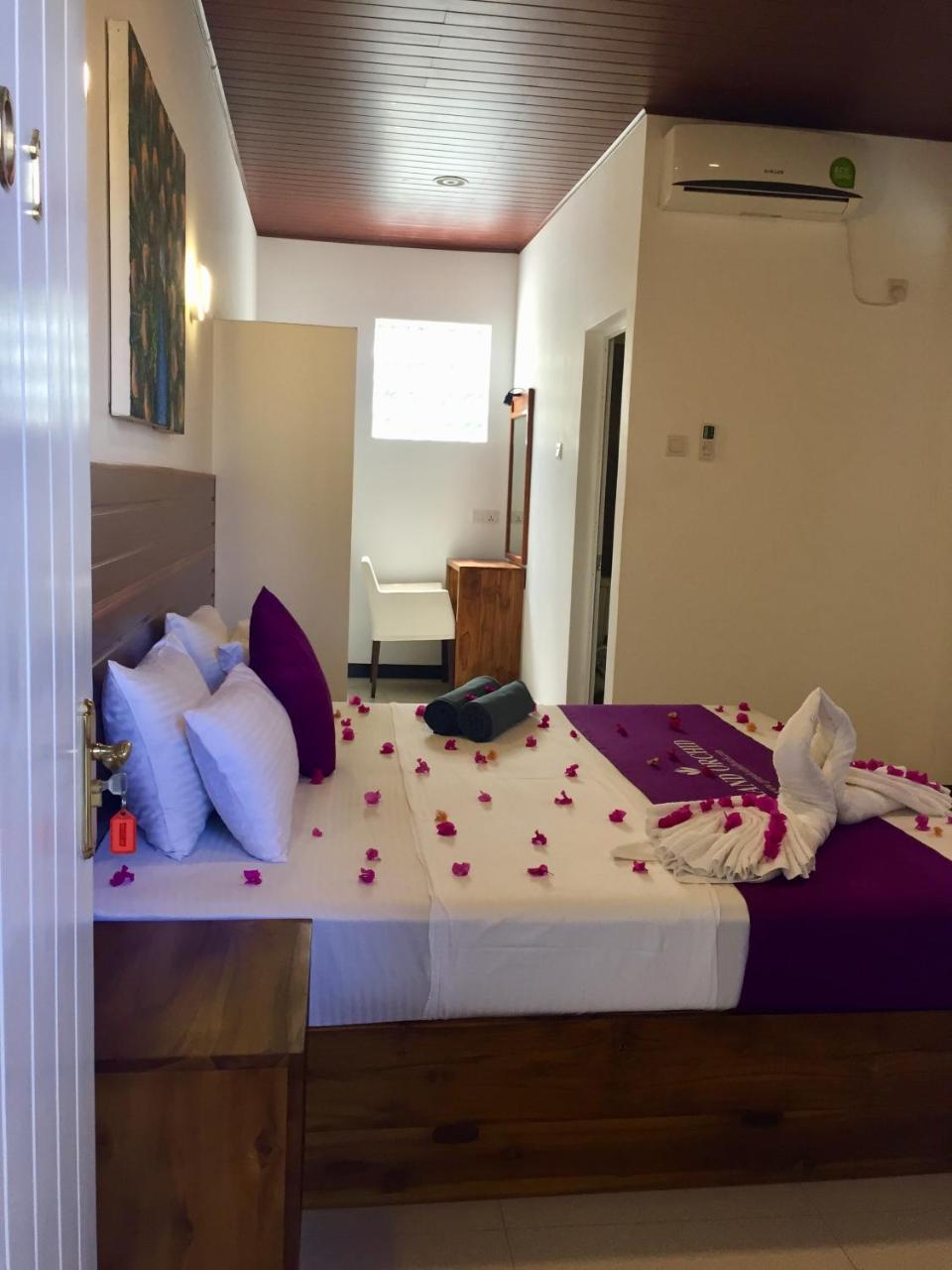 Grand Orchid Residence Kandy Extérieur photo