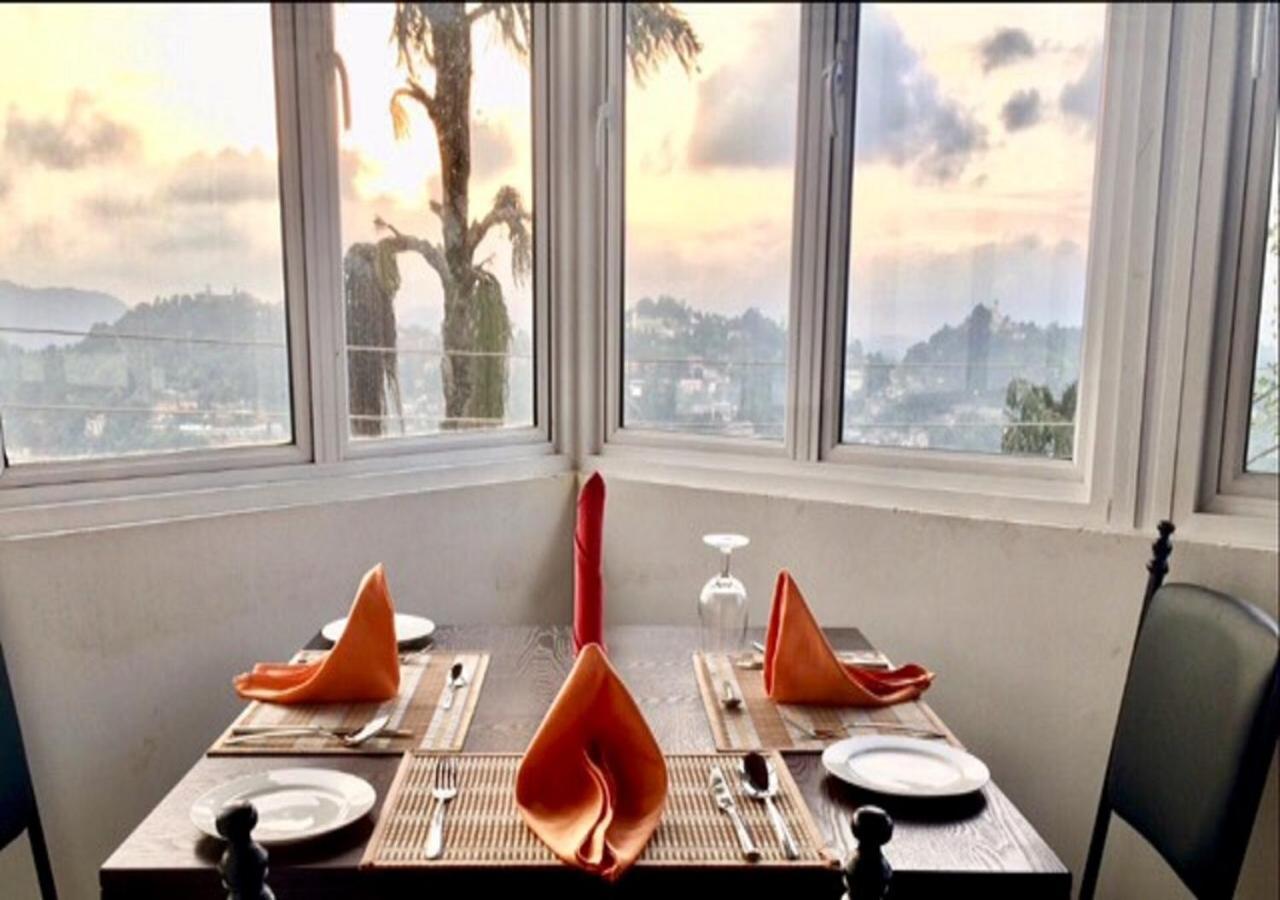 Grand Orchid Residence Kandy Extérieur photo